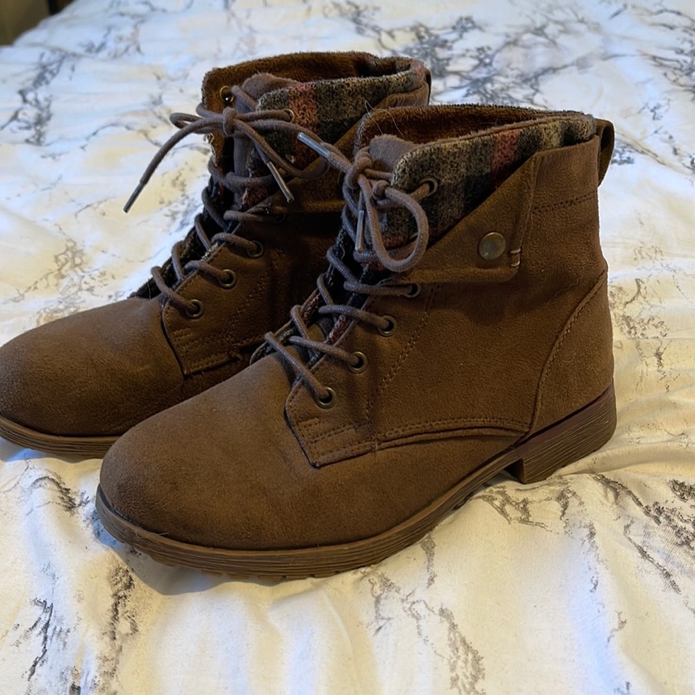 Chic booties